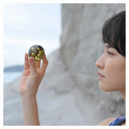 南壽あさ子、TKを迎えた新曲の詳細発表、映像/空間演出を取り入れたワンマン・ツアーも