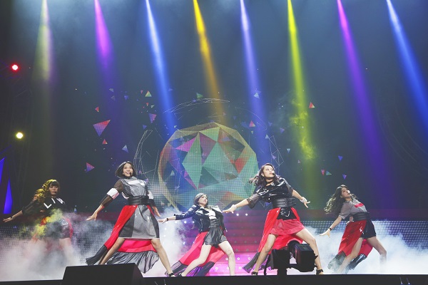 9nine、念願の武道館ライヴを笑顔で完走、初カウントダウン・ライヴ開催も発表―OTOTOY最速アイドルレポ