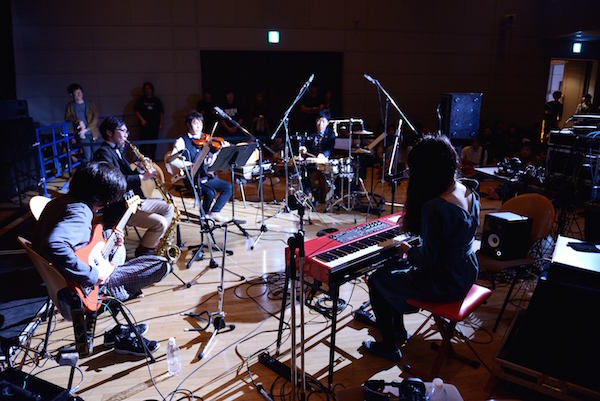 Babiが紡いだマジカルな五重奏、OTOTOY独占でDSD&ハイレゾ配信!