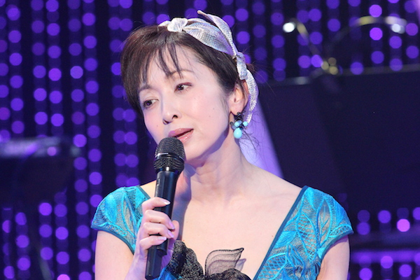 斉藤由貴、歌手デビュー30周年記念コンサートで魅せた『ETERNITY』をハイレゾ配信中