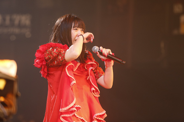 SEBASTIAN X、活動休止前ブリッツ公演で約3時間熱演「また一緒にバンドやろう」——OTOTOYライヴ・レポート