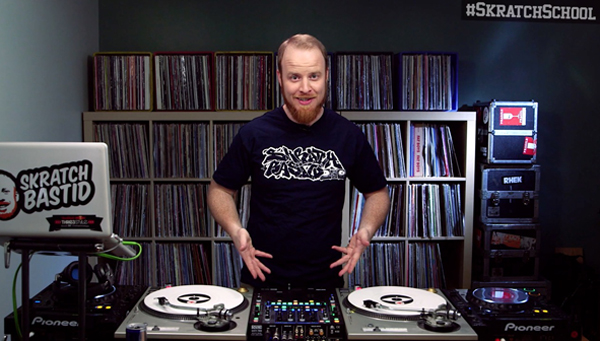 レッドブルがDJのハウツー・レッスンを無料開講!? ユニークなドラマ仕立ての映像教材