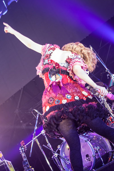 【ライヴ・レポート】大森靖子、CDJで出産後初ステージ「産休中にアルバム作りました」