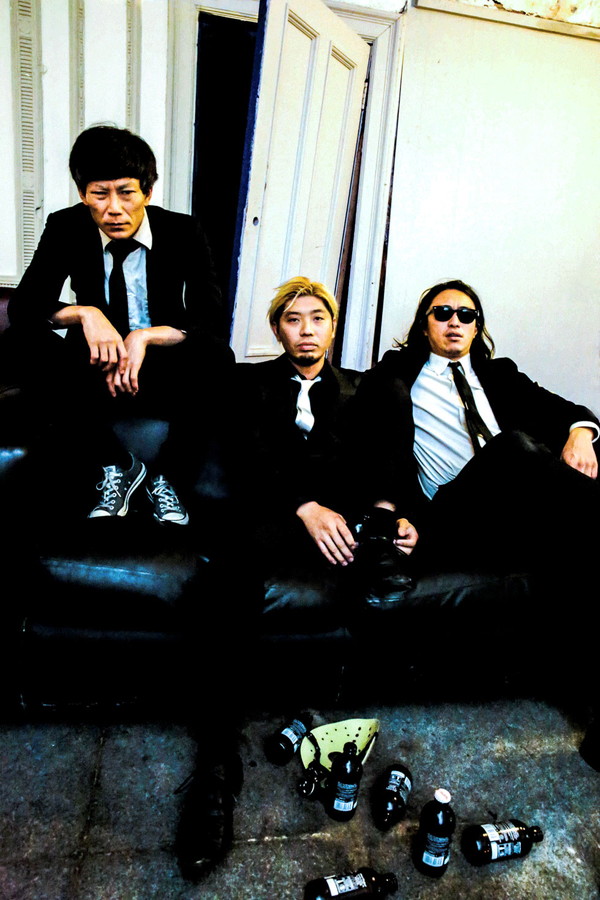 【ロックンロールの夏】THE NEATBEATS × KING BROTHERS × ザ50回転ズ、クアトロ・サーキット・ライヴ〈ROCK’N’ROLL EXPRESS!〉開催