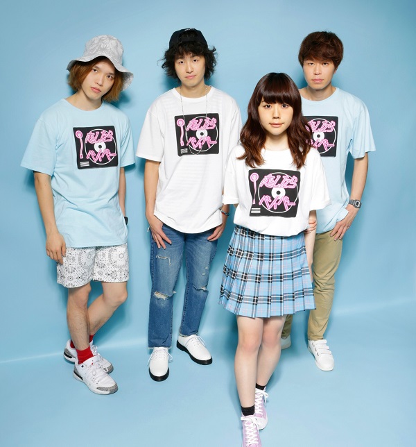 Shiggy Jr.とWEGOのコラボ “恋したらベイベー”Tシャツ登場