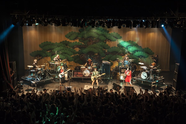 tricot、初のライヴDVDリリース&自主企画〈爆祭〉開催決定