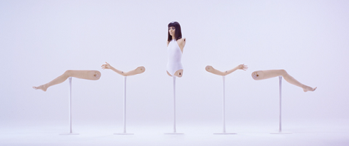 スクール・オブ・セヴン・ベルズ、Pitchforkで8.1点を獲得した感動の最終作から「Signals」のMV公開!