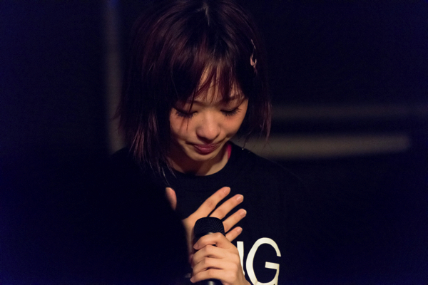 【ライヴレポ】GANG PARADE、オレンジの光に包まれた大阪初ワンマンの夜