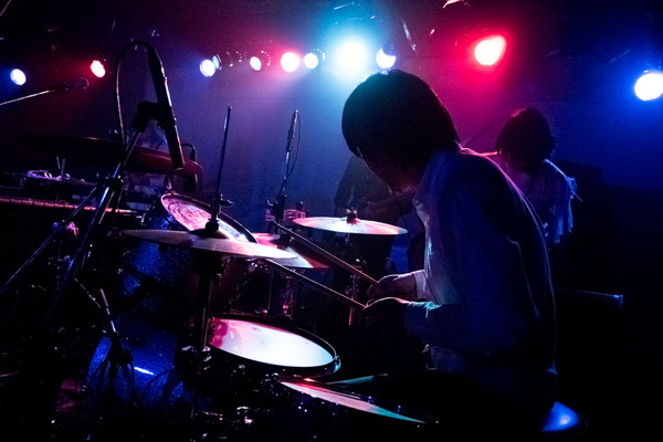 Aureole “Last Step”を経て希望に満ちた次なるステージへ―OTOTOYライヴレポ