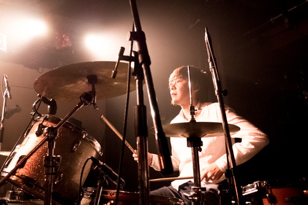 Aureole “Last Step”を経て希望に満ちた次なるステージへ―OTOTOYライヴレポ