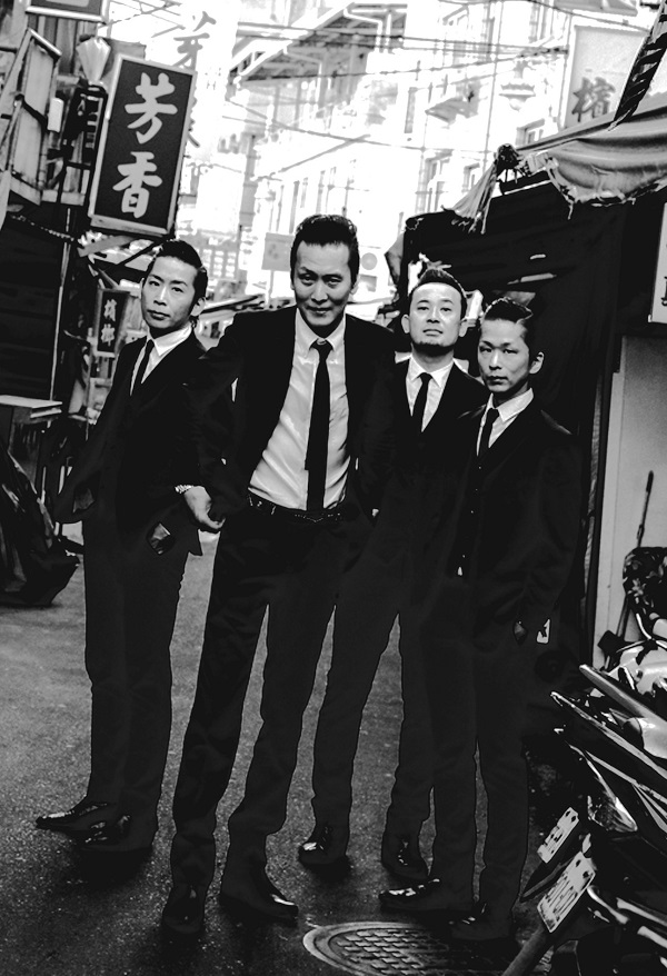 【9.19リキッド】THE NEATBEATSの結成20周年ライヴのゲスト・バンドはザ・クロマニヨンズ