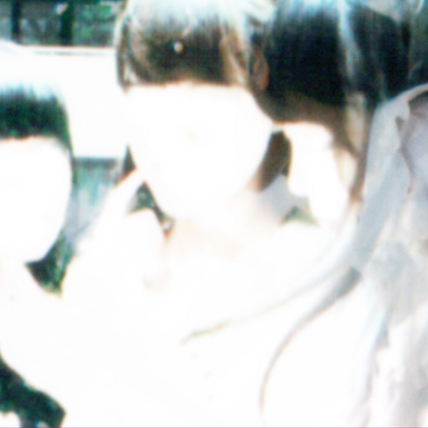 話題のシューゲイズ・アイドル「・・・・・・・・・」1トラック72分46秒の問題作『CD』発売 初ワンマンはWWW