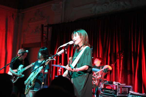 tricot、ロンドン公演ライヴ映像を公開