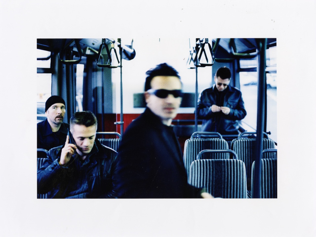 U2、『オール・ザット・ユー・キャント・リーヴ・ビハインド』20周年記念リマスター盤からリリックV公開